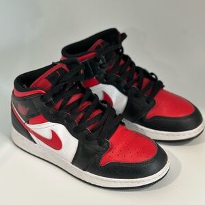 Nike Air Jordan 1 Mid “Bred Toe” / White-Black-Red | Size US 5.5Y